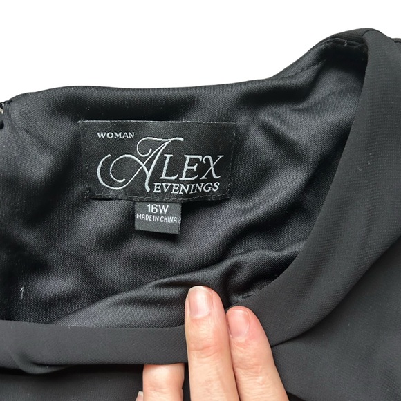 Alex Evenings BLACK JERSEY CHIFONN LONG SLEEVED DRESS WITH BEADED CUFFS size 16W - Picture 4 of 10